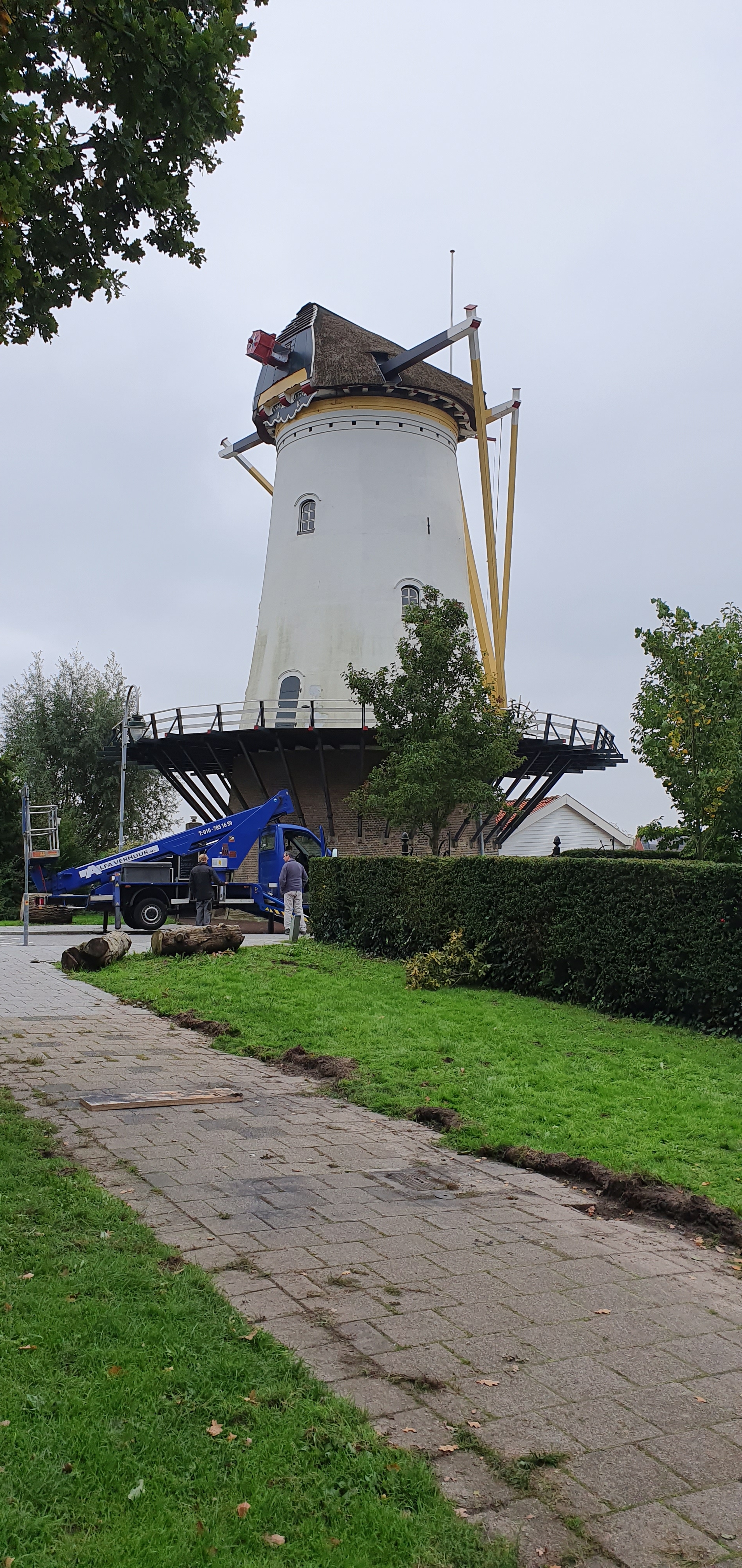 Molen korenmolen de vier winden ontmanteling wieken